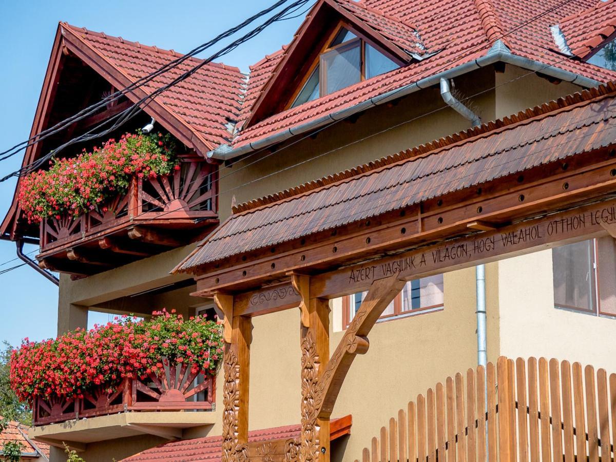 Hotel Sepsi Relax Sfântu-Gheorghe Exteriér fotografie
