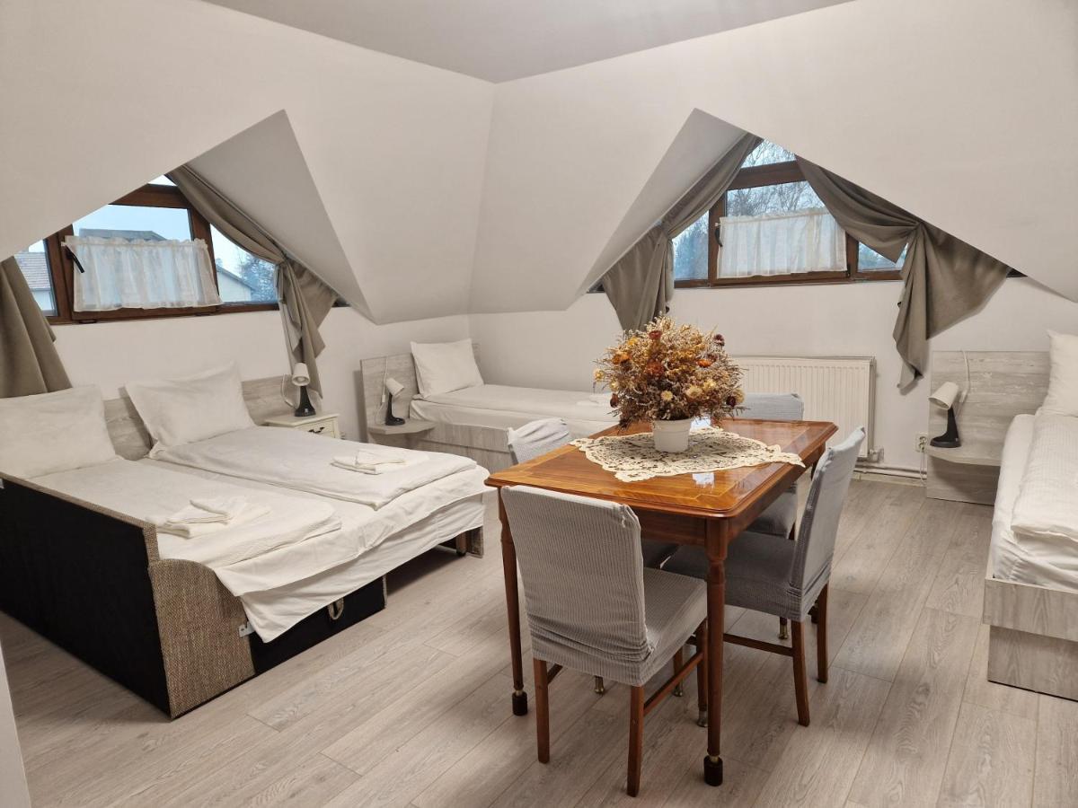 Hotel Sepsi Relax Sfântu-Gheorghe Exteriér fotografie