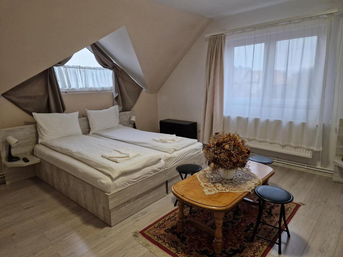 Hotel Sepsi Relax Sfântu-Gheorghe Exteriér fotografie