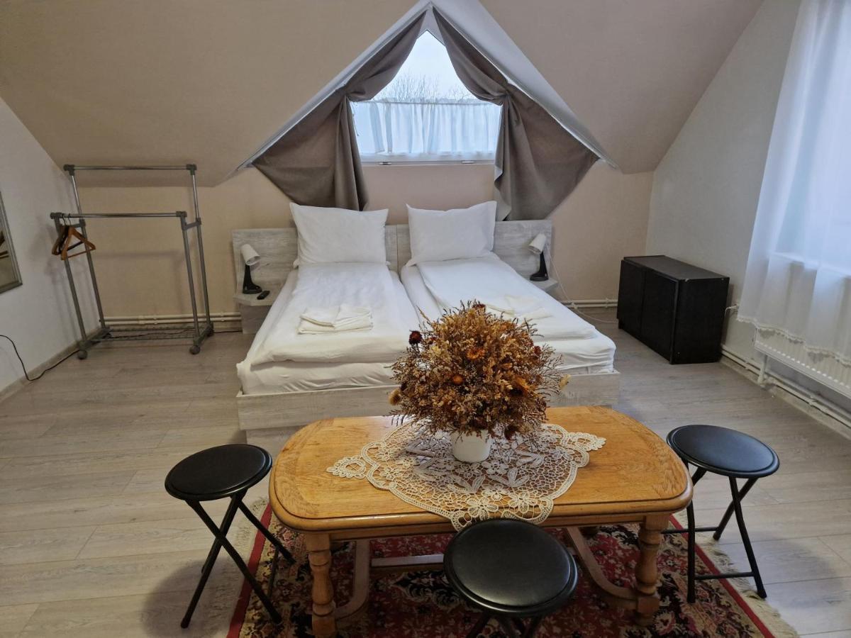 Hotel Sepsi Relax Sfântu-Gheorghe Exteriér fotografie